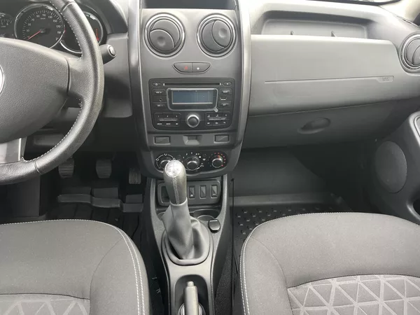 Dacia Duster 1.6i 84kw klimatizace 32000km! - foto 19