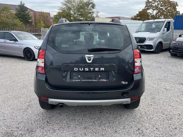 Dacia Duster 1.6i 84kw klimatizace 32000km! - foto 6