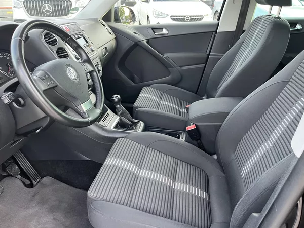 Volkswagen Tiguan 2.0 TSI 147KW 4x4 - foto 11