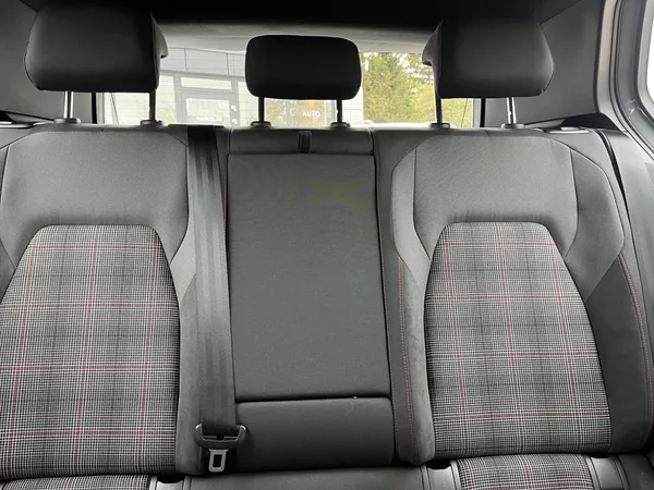 Volkswagen Golf GTI 2.0 TSI 180 KW - foto 21