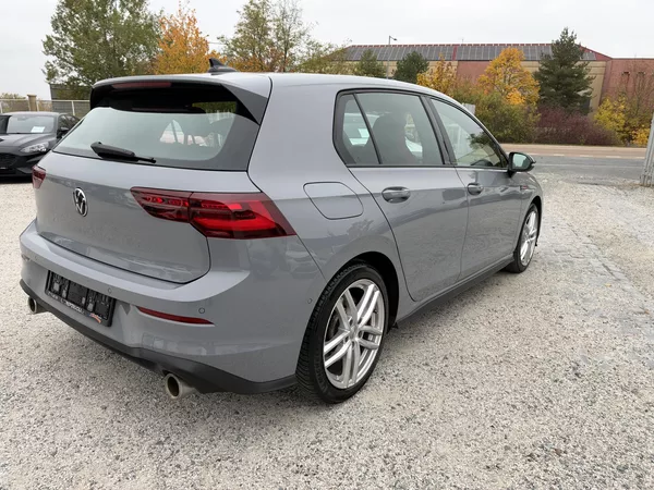 Volkswagen Golf GTI 2.0 TSI 180 KW - foto 30