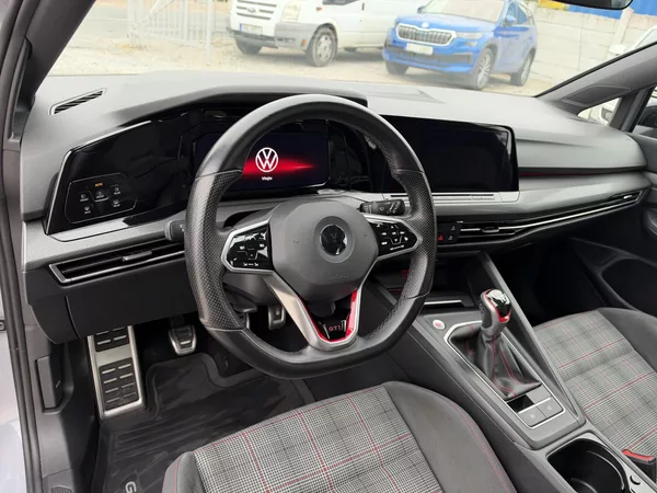 Volkswagen Golf GTI 2.0 TSI 180 KW - foto 38