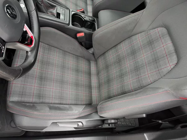 Volkswagen Golf GTI 2.0 TSI 180 KW - foto 39