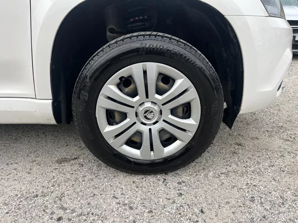 Škoda Yeti 1.2TSi 81kw Klima, Tažné - foto 9