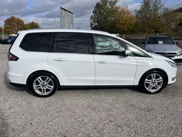 Ford Galaxy 2.0TDCi 177kw Titanium - foto 8