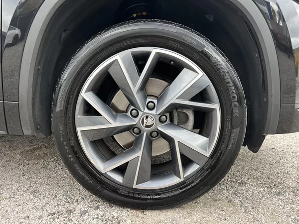 Škoda Kodiaq 2.0 TDI DSG SPORTLINE - foto 11