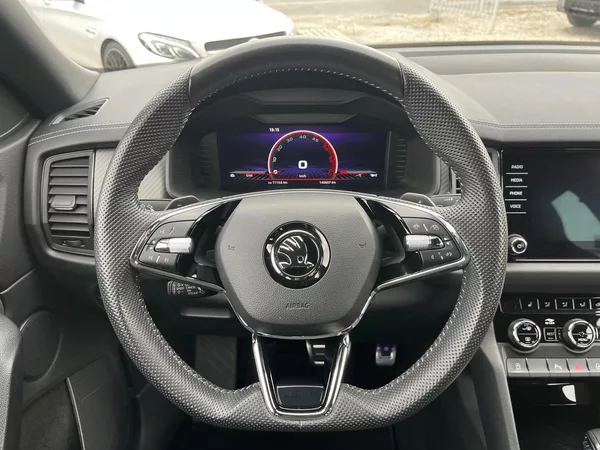 Škoda Kodiaq 2.0 TDI DSG SPORTLINE - foto 14
