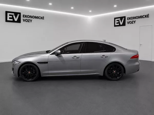 Jaguar XF 2.0d R-Dynamic, AWD,ZÁRUKA, - foto 3