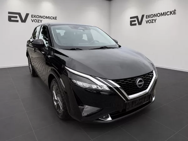 Nissan Qashqai 1.3 MHEV,140PS,ZÁRUKA