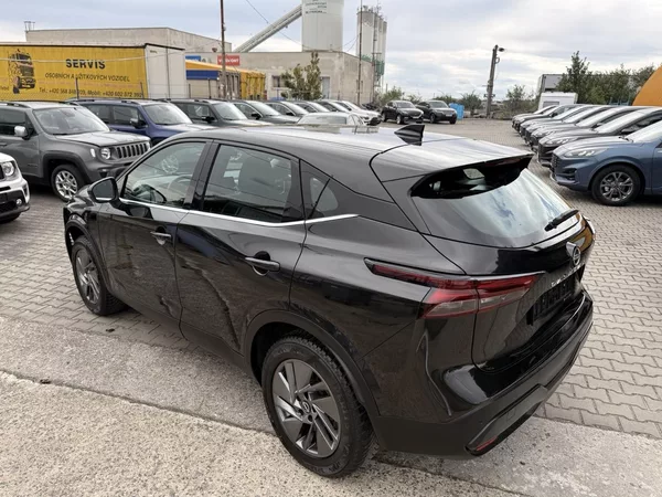 Nissan Qashqai 1.3 MHEV,140PS,ZÁRUKA - foto 16