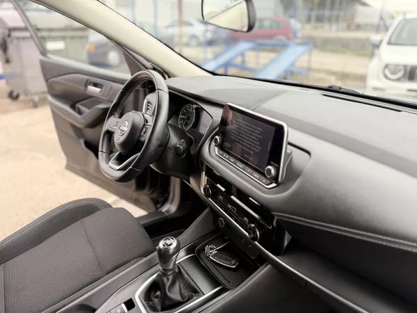 Nissan Qashqai 1.3 MHEV,140PS,ZÁRUKA - foto 23