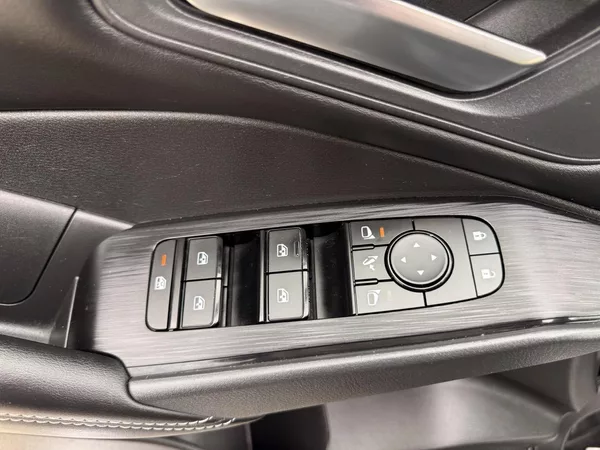 Nissan Qashqai 1.3 MHEV,140PS,ZÁRUKA - foto 29