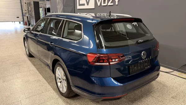 Volkswagen Passat 2.0TDI,DSG,ZÁRUKA,LED,DIESEL - foto 15