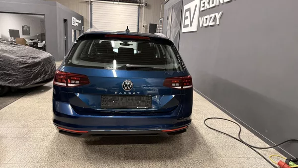 Volkswagen Passat 2.0TDI,DSG,ZÁRUKA,LED,DIESEL - foto 16