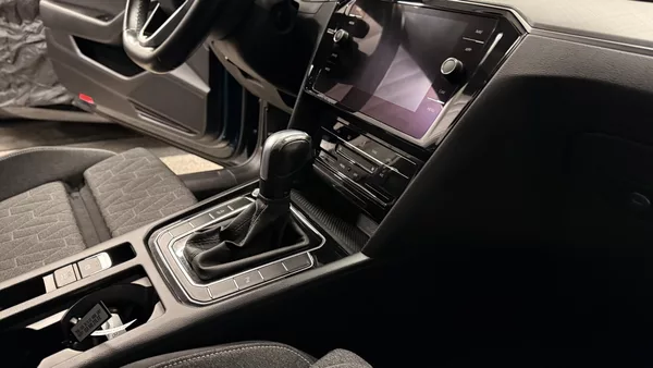Volkswagen Passat 2.0TDI,DSG,ZÁRUKA,LED,DIESEL - foto 24