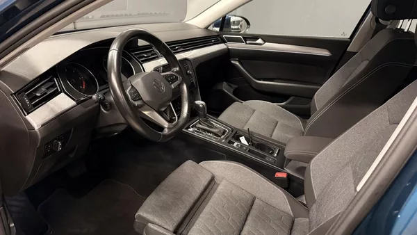 Volkswagen Passat 2.0TDI,DSG,ZÁRUKA,LED,DIESEL - foto 27