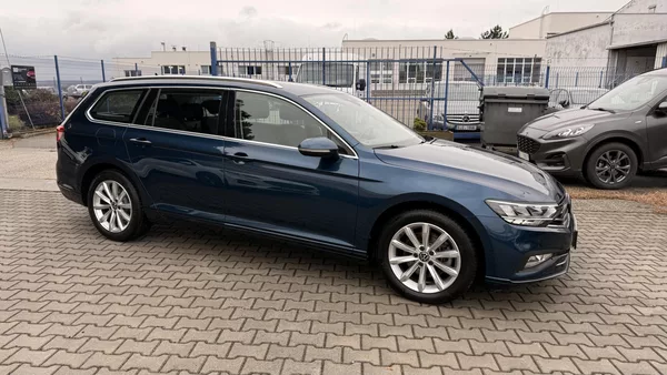 Volkswagen Passat 2.0TDI,DSG,ZÁRUKA,LED,DIESEL - foto 40