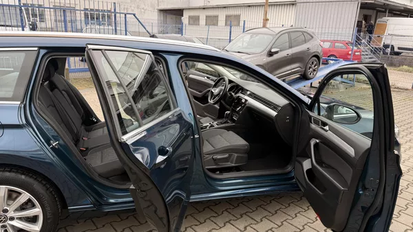 Volkswagen Passat 2.0TDI,DSG,ZÁRUKA,LED,DIESEL - foto 47