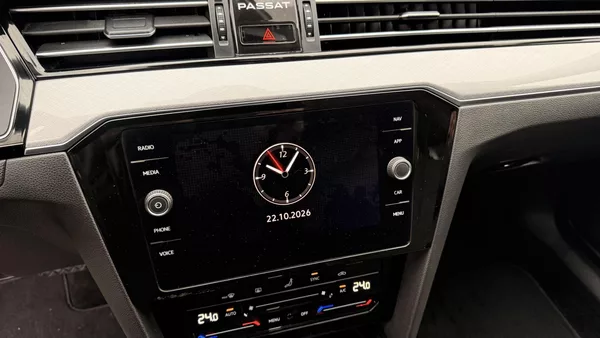 Volkswagen Passat 2.0TDI,DSG,ZÁRUKA,LED,DIESEL - foto 50