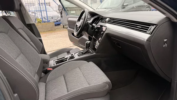 Volkswagen Passat 2.0TDI,DSG,ZÁRUKA,LED,DIESEL - foto 52