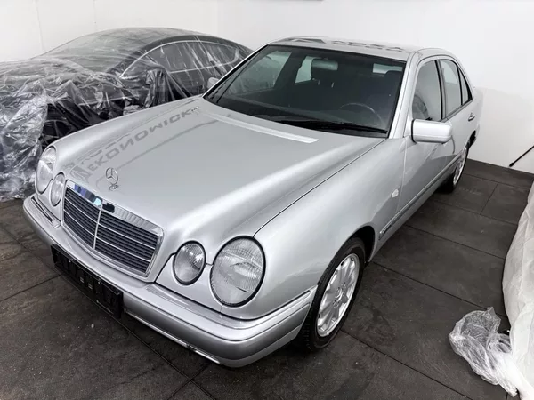 Mercedes-Benz Třídy E 200 kompressor Elegance - foto 5