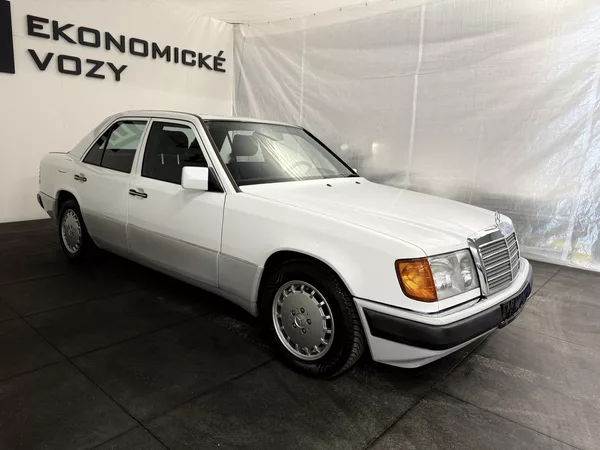 Mercedes-Benz Třídy E 2.3 , AT ,SERVIS DOLOŽEN! - foto 2