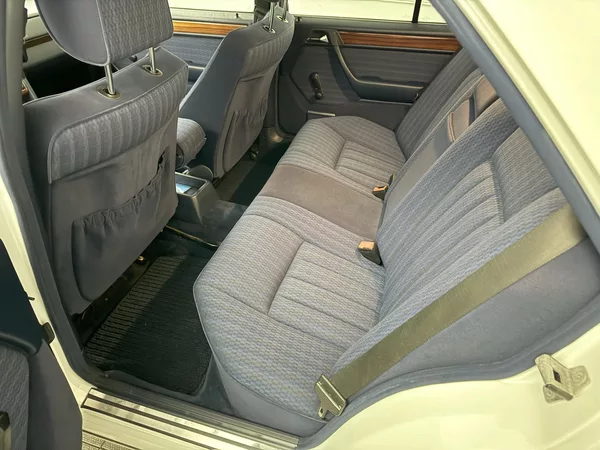 Mercedes-Benz Třídy E 2.3 , AT ,SERVIS DOLOŽEN! - foto 20