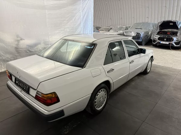Mercedes-Benz Třídy E 2.3 , AT ,SERVIS DOLOŽEN! - foto 5