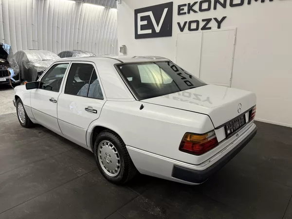 Mercedes-Benz Třídy E 2.3 , AT ,SERVIS DOLOŽEN! - foto 6