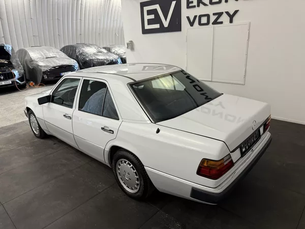 Mercedes-Benz Třídy E 2.3 , AT ,SERVIS DOLOŽEN! - foto 7