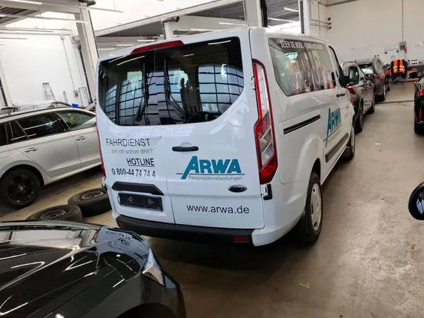 Ford Transit Custom 2,0TDCi 9míst - foto 3