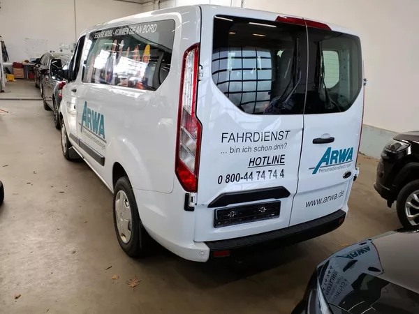 Ford Transit Custom 2,0TDCi 9míst - foto 4