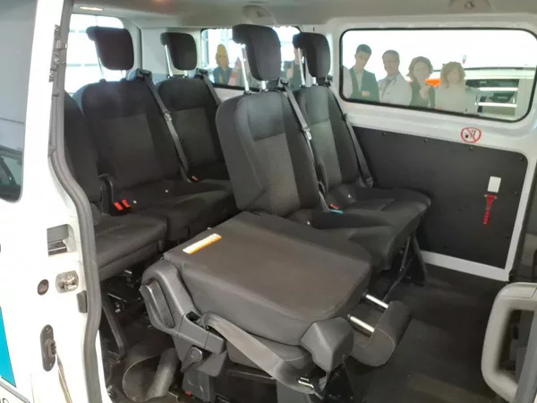 Ford Transit Custom 2,0TDCi 9míst - foto 8