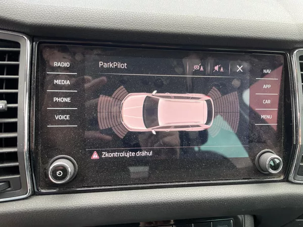 Škoda Kodiaq 2,0TDi 110kW DSG - foto 23
