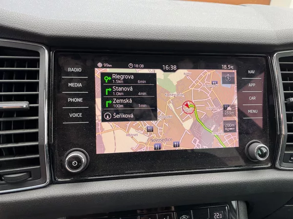 Škoda Kodiaq 2,0TDi 110kW DSG - foto 24