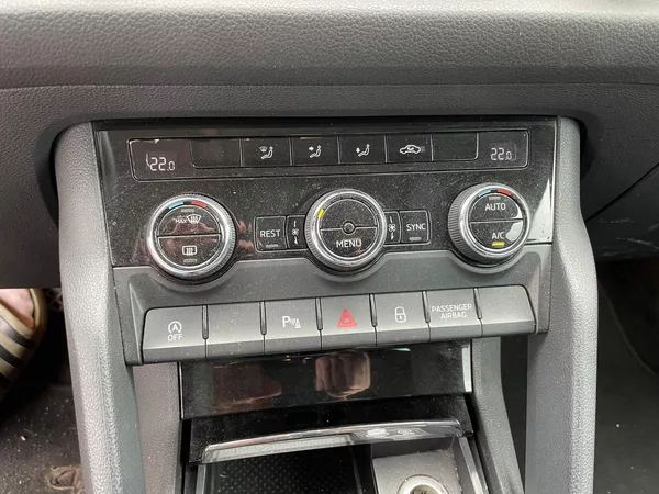 Škoda Kodiaq 2,0TDi 110kW DSG - foto 26