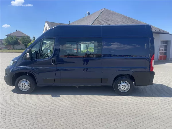 Peugeot Boxer 2,2 HDi 103kw Klima 6míst Tažn - foto 2