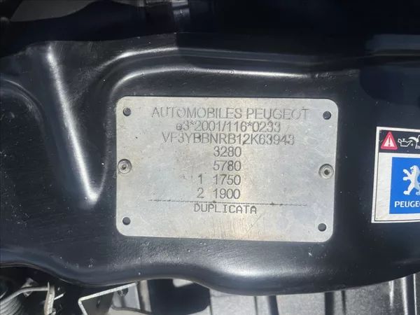 Peugeot Boxer 2,2 HDi 103kw Klima 6míst Tažn - foto 20
