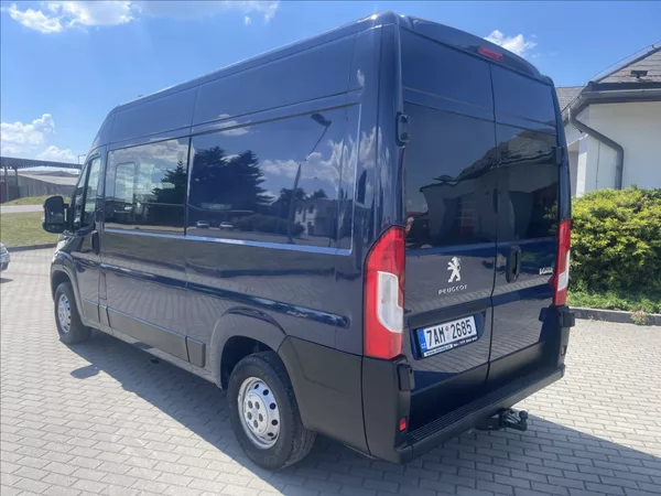 Peugeot Boxer 2,2 HDi 103kw Klima 6míst Tažn - foto 26