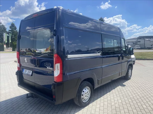 Peugeot Boxer 2,2 HDi 103kw Klima 6míst Tažn - foto 27