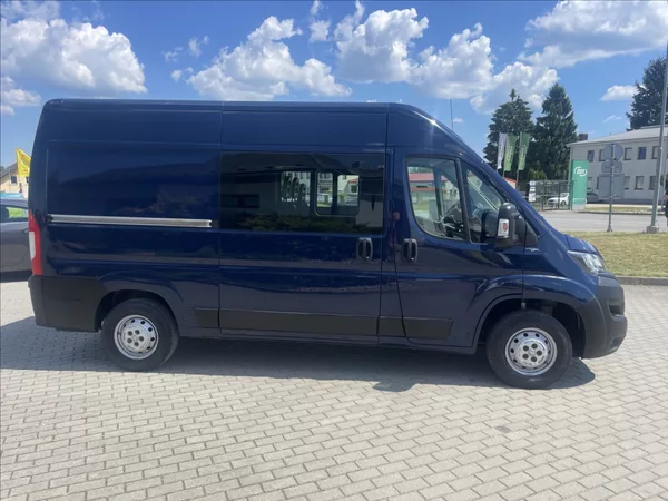 Peugeot Boxer 2,2 HDi 103kw Klima 6míst Tažn - foto 5