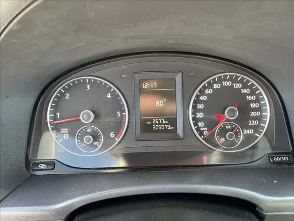Volkswagen Caddy 1,6 TDi 75kw MAXI TAŽNÉ DPH - foto 14