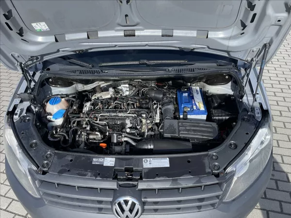 Volkswagen Caddy 1,6 TDi 75kw MAXI TAŽNÉ DPH - foto 19