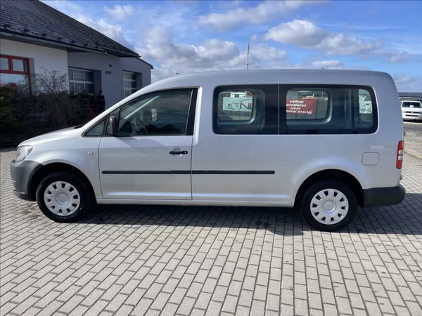 Volkswagen Caddy 1,6 TDi 75kw MAXI TAŽNÉ DPH - foto 2