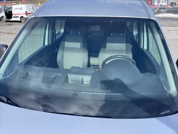 Volkswagen Caddy 1,6 TDi 75kw MAXI TAŽNÉ DPH - foto 24
