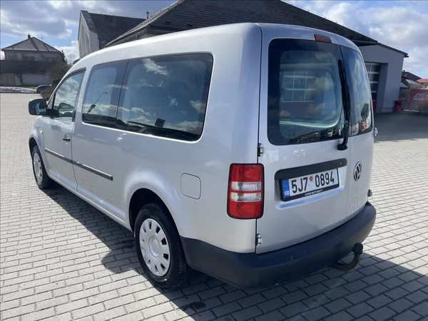 Volkswagen Caddy 1,6 TDi 75kw MAXI TAŽNÉ DPH - foto 3