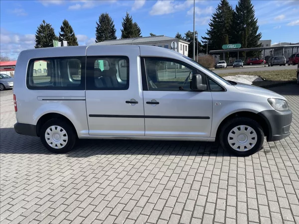 Volkswagen Caddy 1,6 TDi 75kw MAXI TAŽNÉ DPH - foto 5