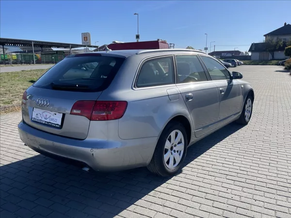 Audi A6 2,0 TDi 103kw Avant bez koroze - foto 33