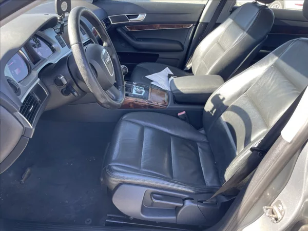 Audi A6 2,0 TDi 103kw Avant Xenon Kůže - foto 7