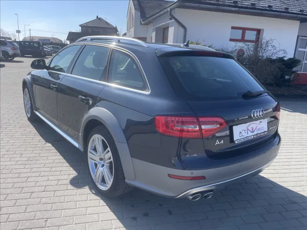 Audi A4 Allroad 2,0 TDi 140kw Quattro Stronic - foto 32
